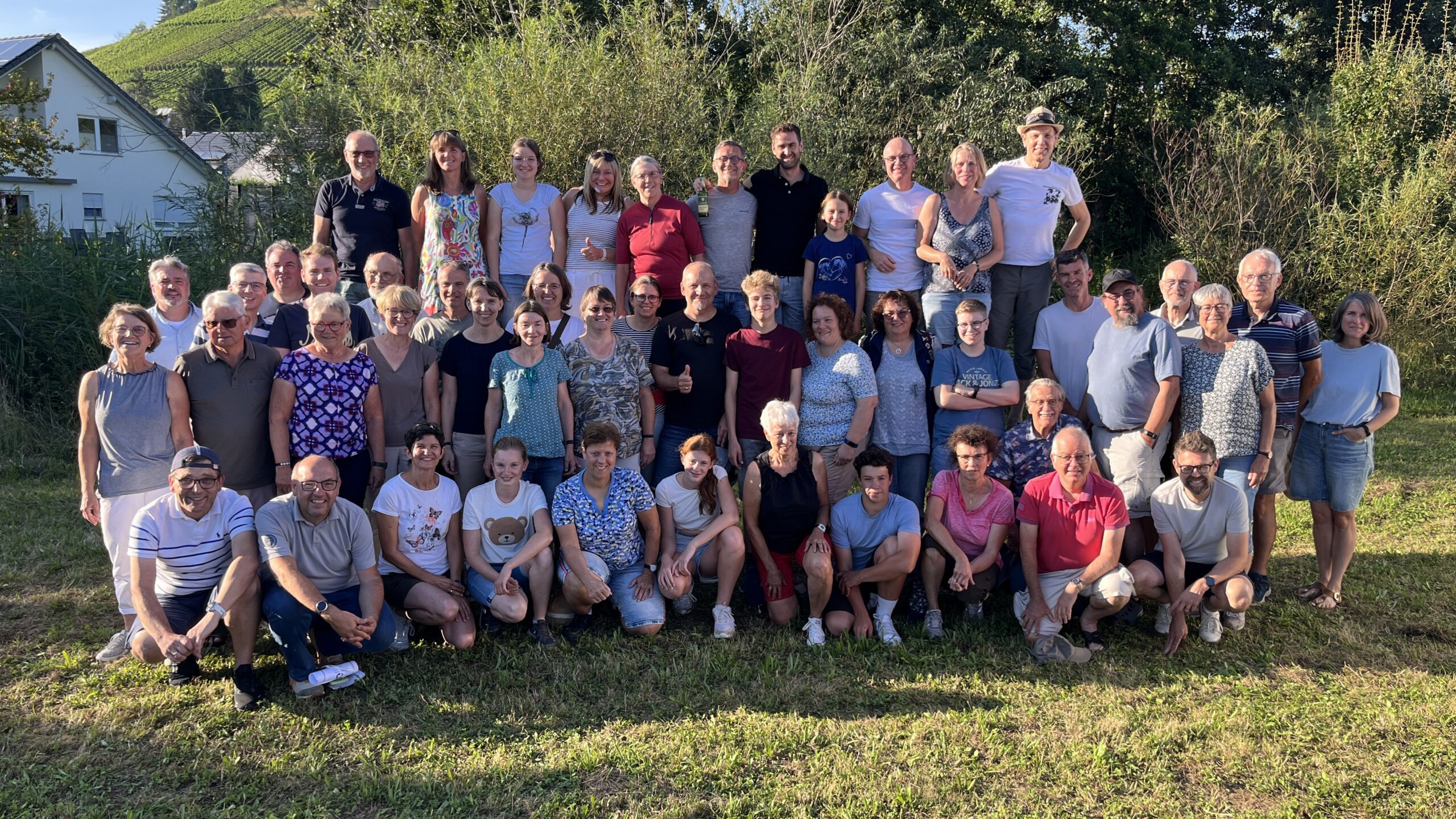 Gruppenfoto des Stadtradeln-Teams 2024 auf einer Wiese